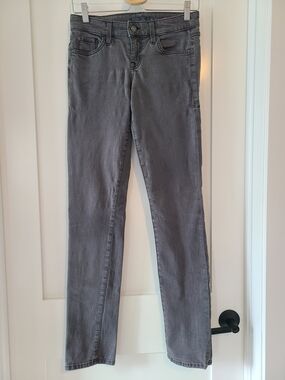 Level 99 Women's Straight-Leg Jeans in Charcoal Gray